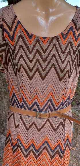 CHEVRON DRESS - Picture 7 of 9